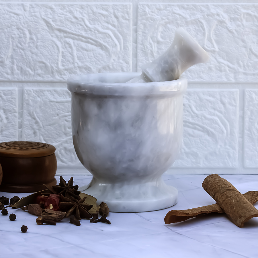Vintgold White mortar and pestle vint gold